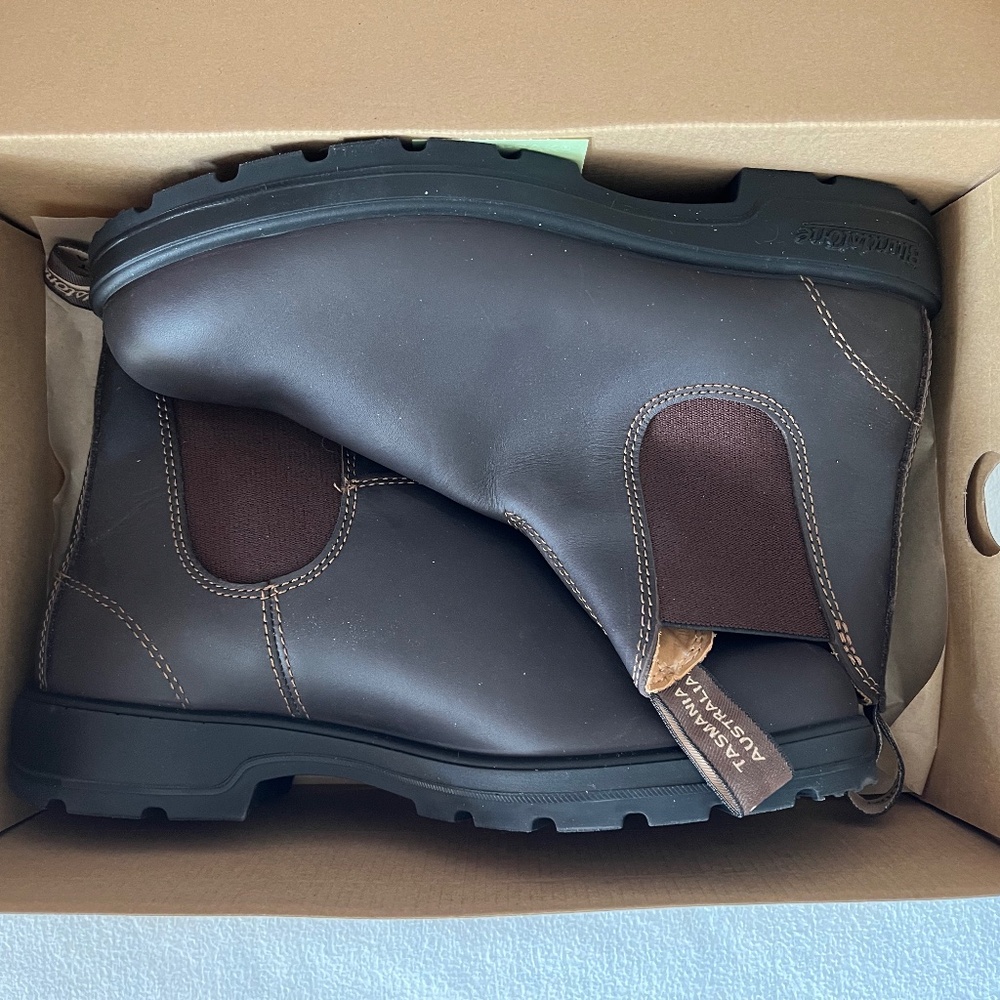 Blundstone 550 Chelsea boots Sz 9.5 US (8.5 AU) Walnut Brown Leather
